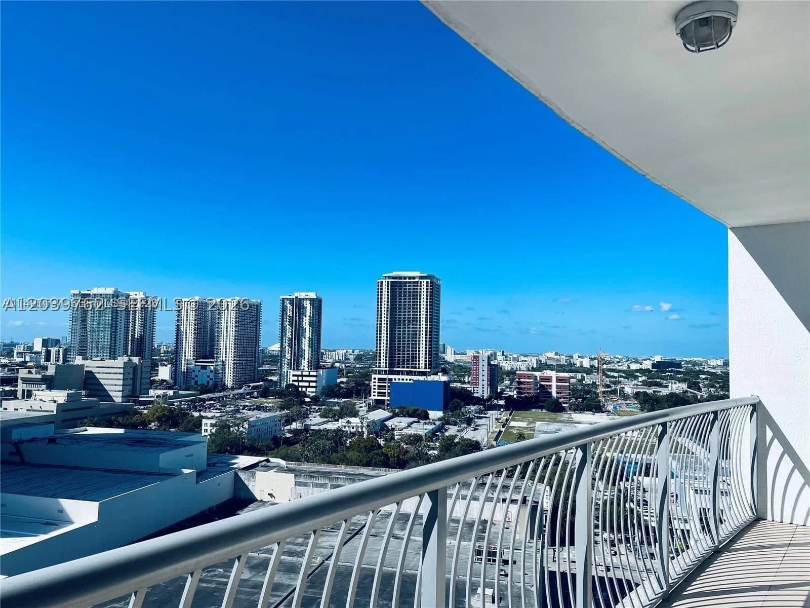 1+1 Condo — 1750 Bayshore Dr #2112, Miami, FL 33132