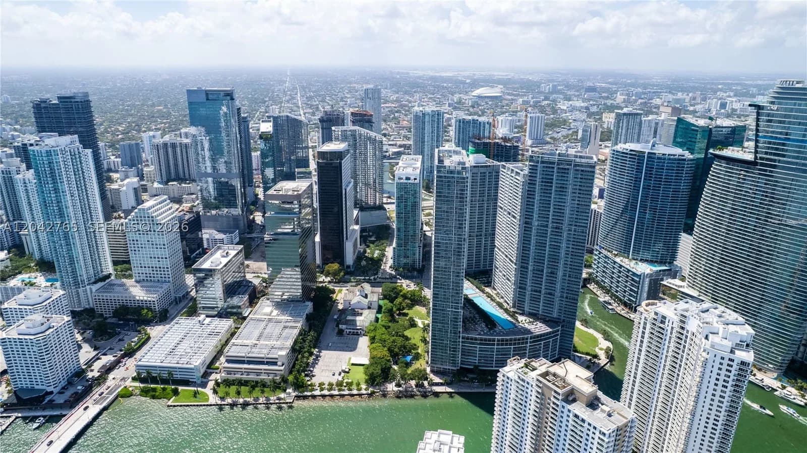 1-bedroom Condo — 495 Brickell Ave #4609, Miami, FL 33131