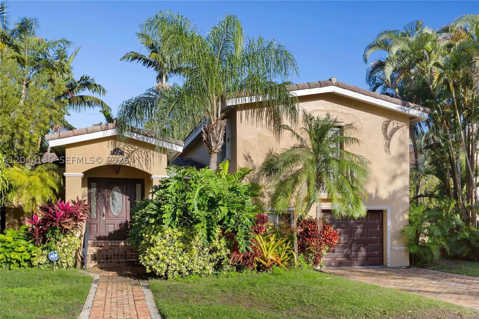 3-bedroom Single-Family Home — 6315 Maynada St, Coral Gables, FL 33146
