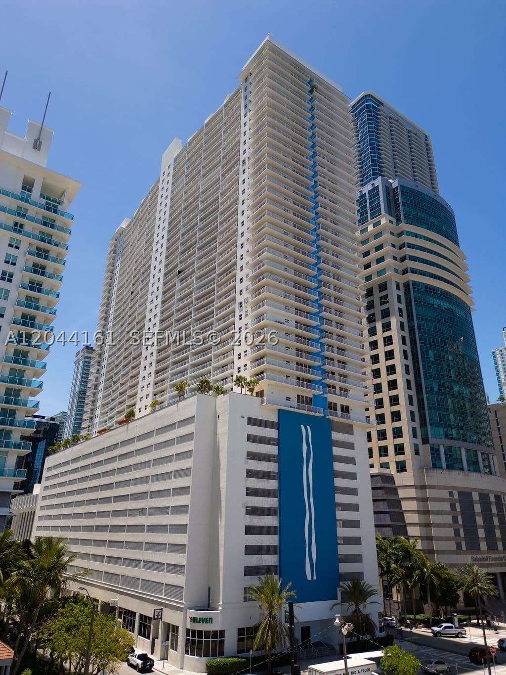 1+1 Condo — 1200 Brickell Bay Dr #2806, Miami, FL 33131