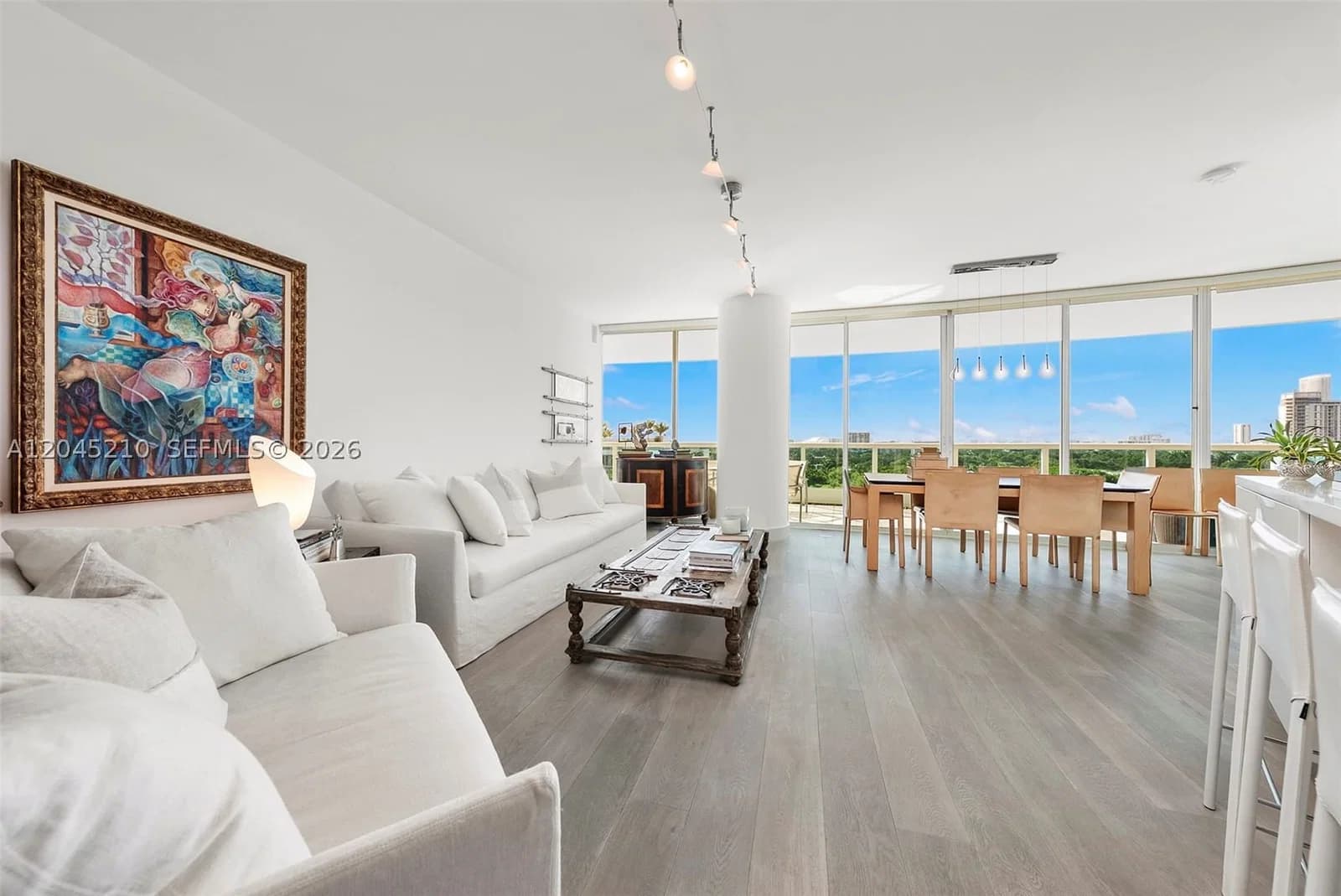 1-bedroom Condo — 2127 Brickell Ave #1006, Miami, FL 33129