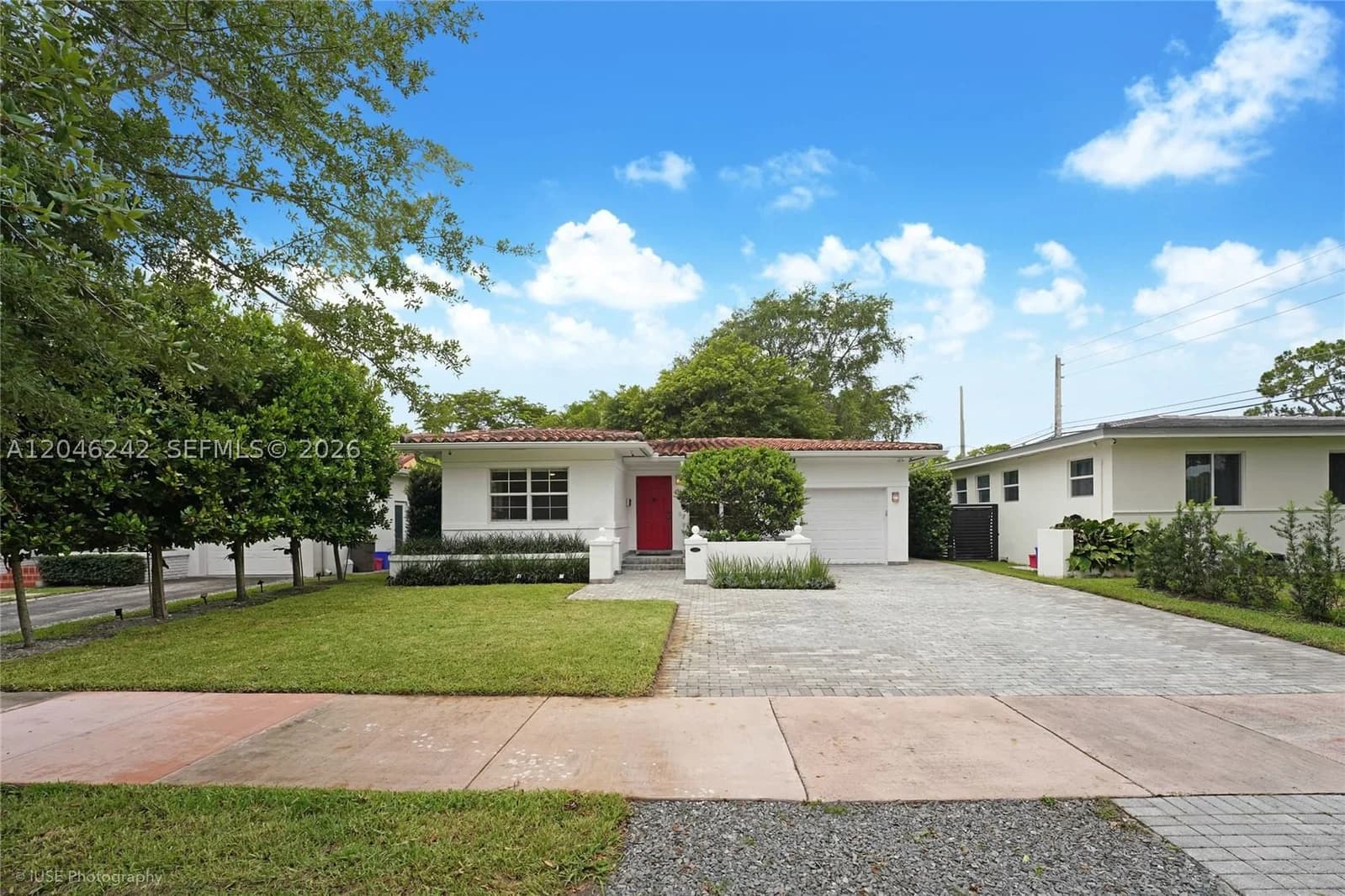 3-bedroom Single-Family Home — 1556 Catalonia Ave, Coral Gables, FL 33134