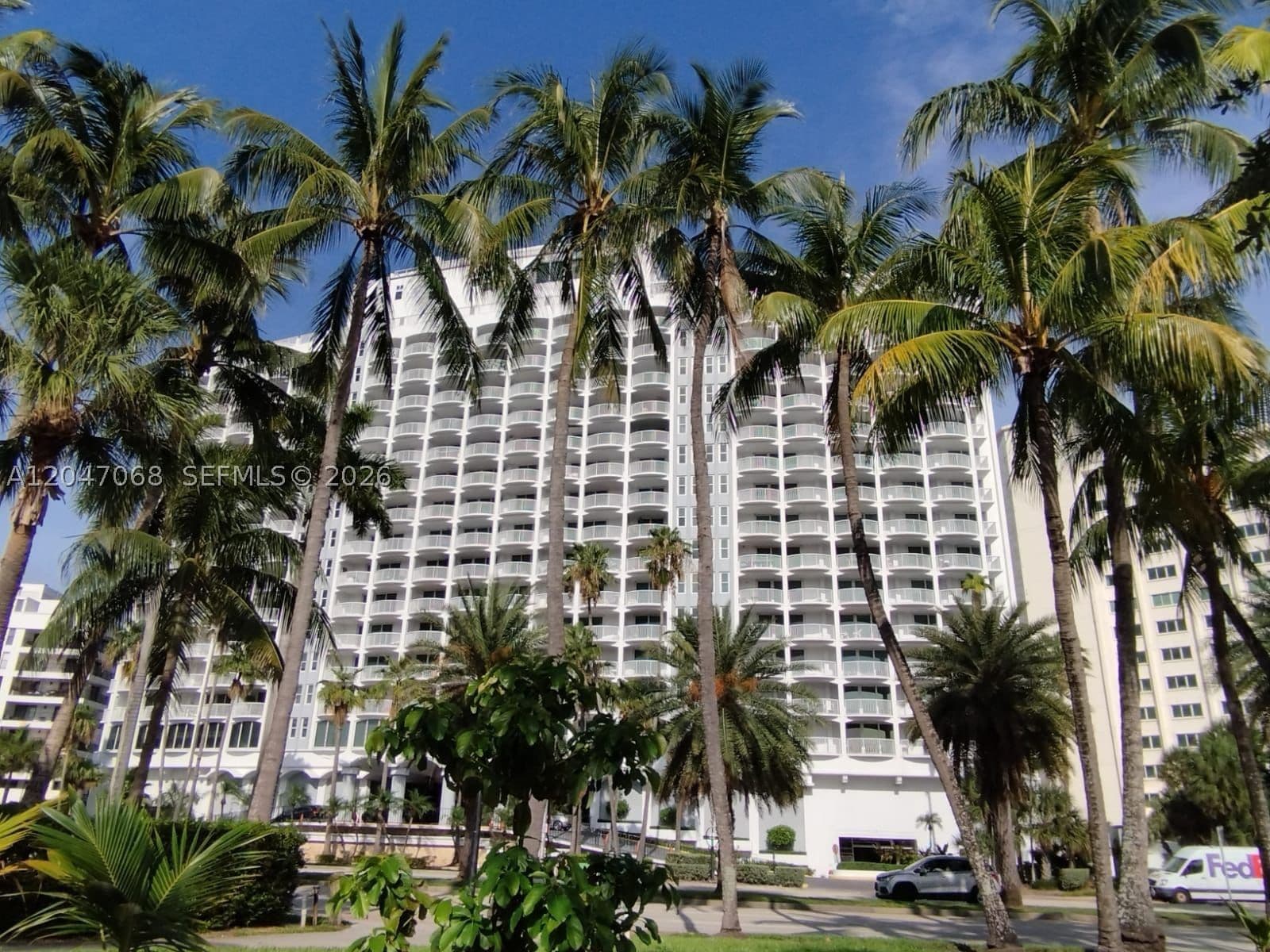 Condo — 5401 Collins Ave #1110, Miami Beach, FL 33140