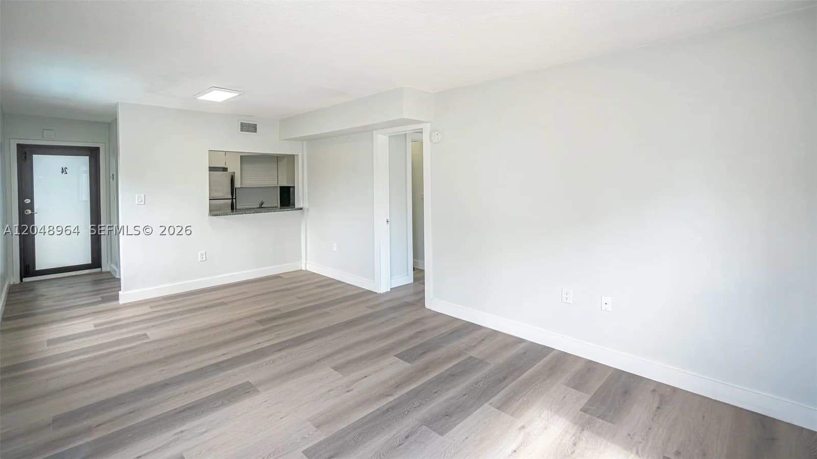2-bedroom Condo — 810 Salzedo St #10, Coral Gables, FL 33134