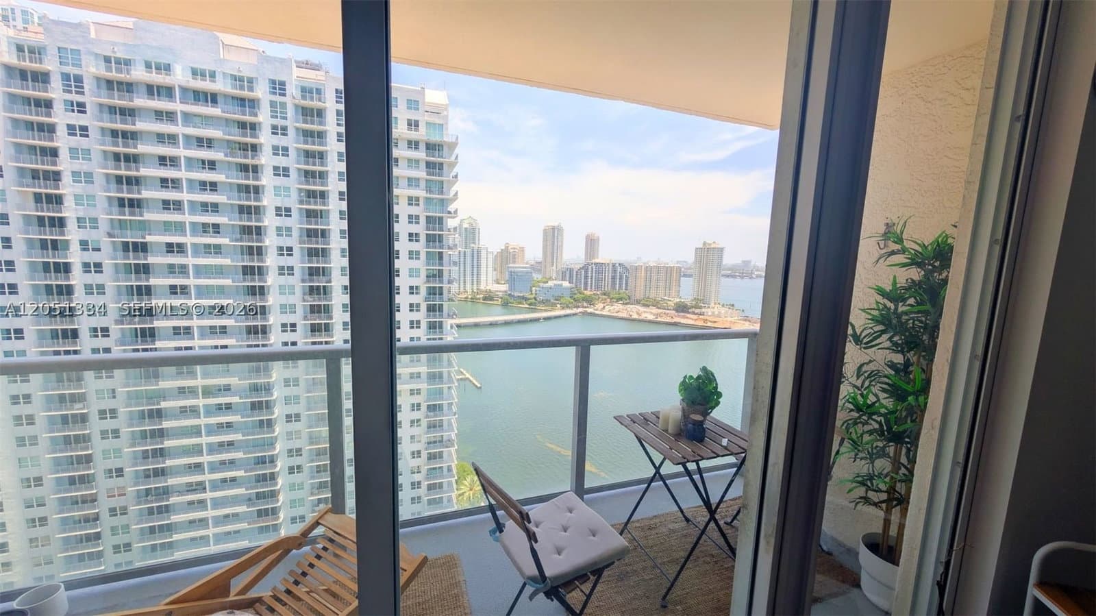 2+1 Condo — 1155 Brickell Bay Dr #2508, Miami, FL 33131
