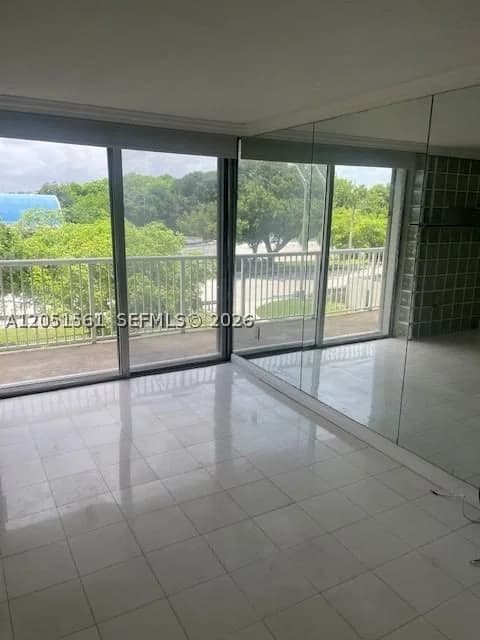 1-bedroom Condo — 150 25th Rd #4I, Miami, FL 33129