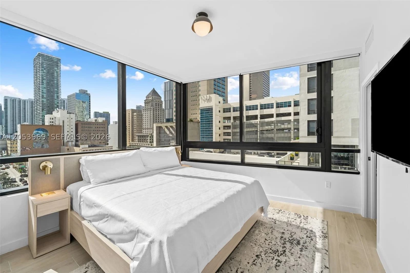 2+1 Condo — 225 Miami Ave #912, Miami, FL 33128