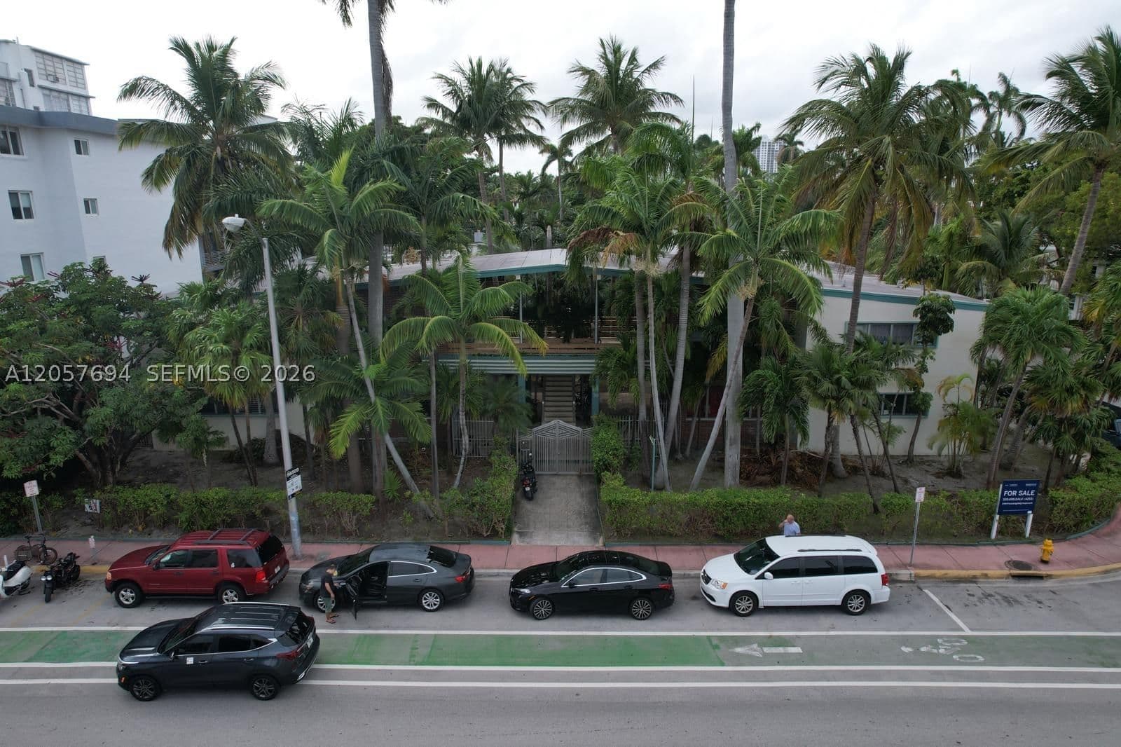 Apartment — 1770 Meridian Ave #113, Miami Beach, FL 33139