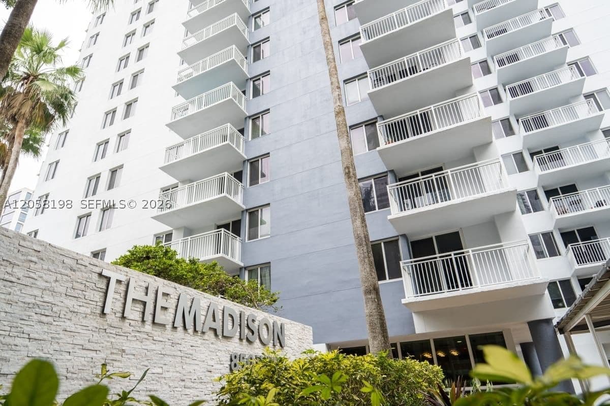 2-bedroom Condo — 800 Miami Ave #E-1610, Miami, FL 33136