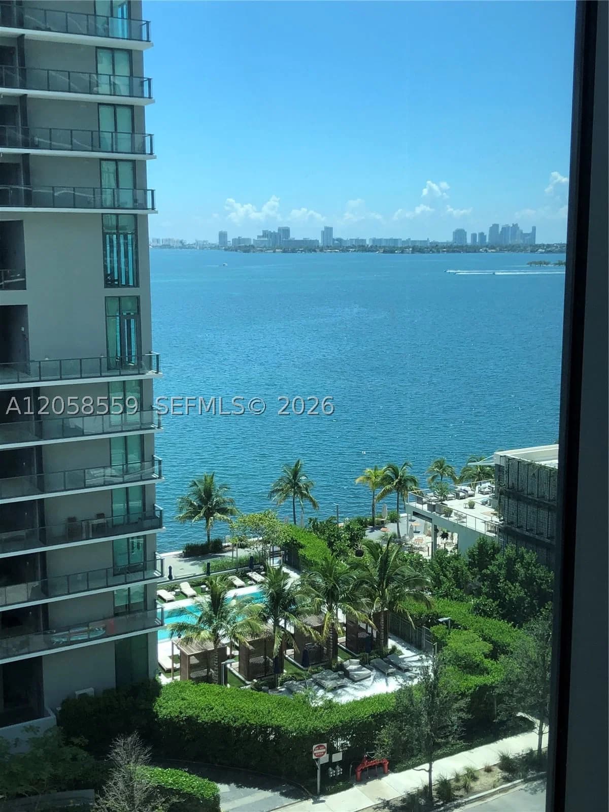 1-bedroom Condo — 650 32nd St #908, Miami, FL 33137