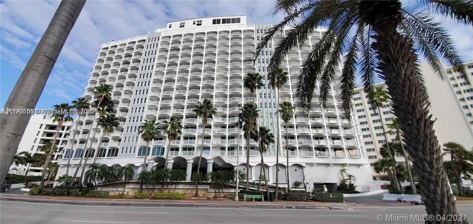 2-bedroom Condo — 5401 Collins Ave #230, Miami Beach, FL 33140