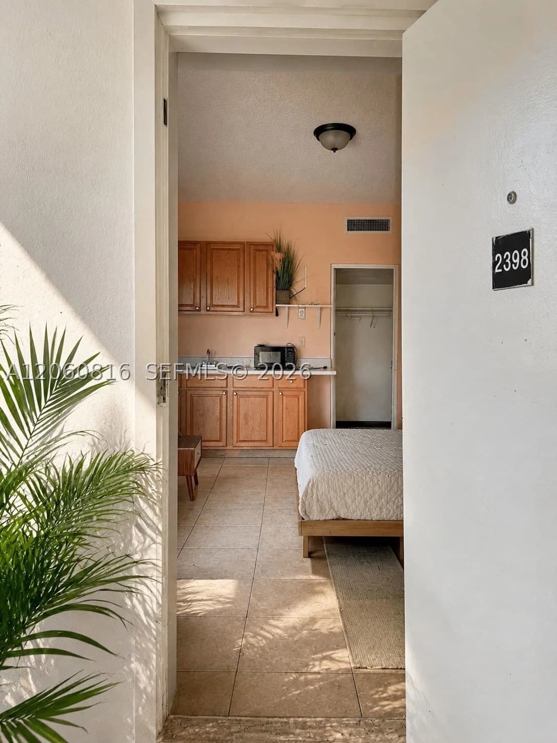 1+1 Condo — 26 Diplomat Pkwy #2398, Hallandale Beach, FL 33009