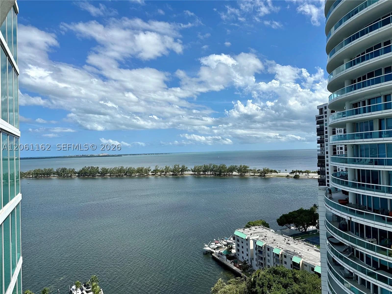 1+1 Condo — 2101 Brickell Ave #1908, Miami, FL 33129