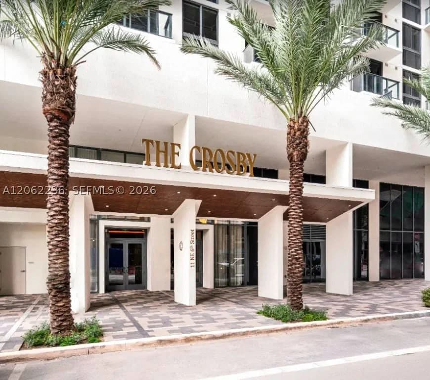 1-bedroom Condo — 11 6th St #2303, Miami, FL 33132