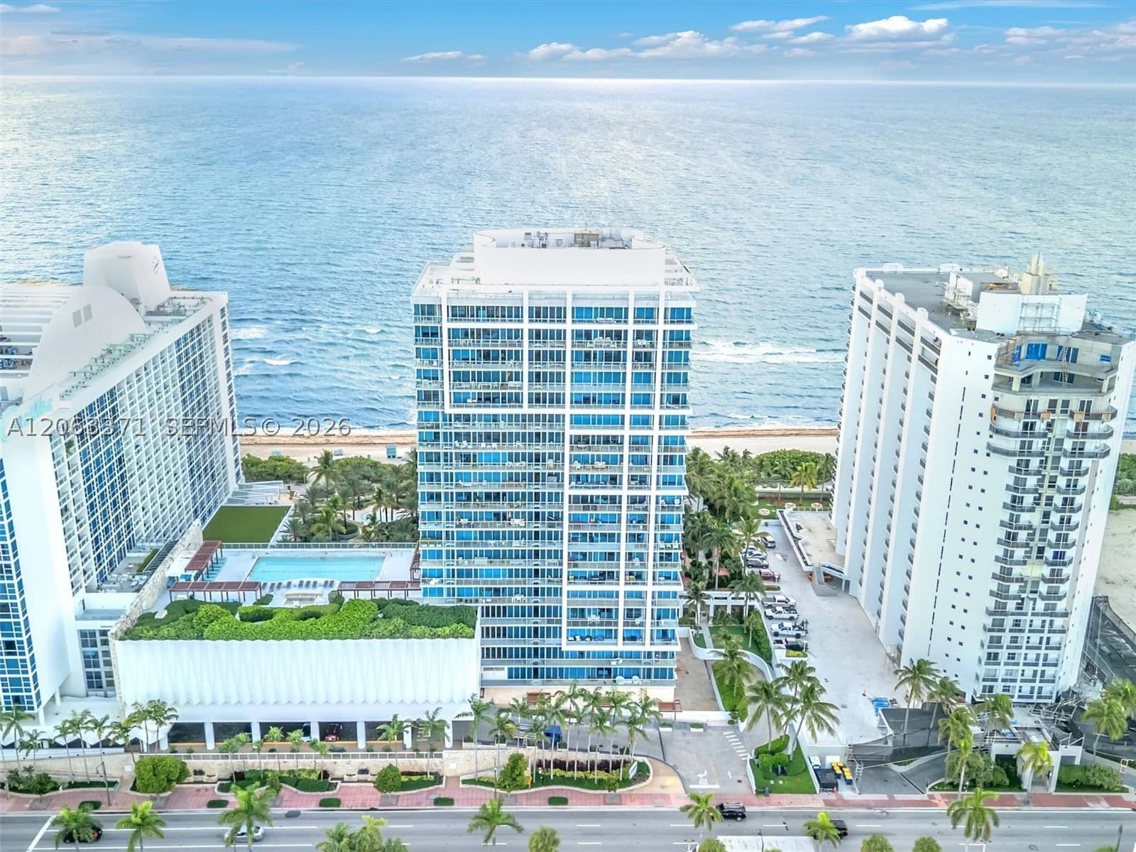 2+1 Condo — 6799 Collins Ave #512, Miami Beach, FL 33141