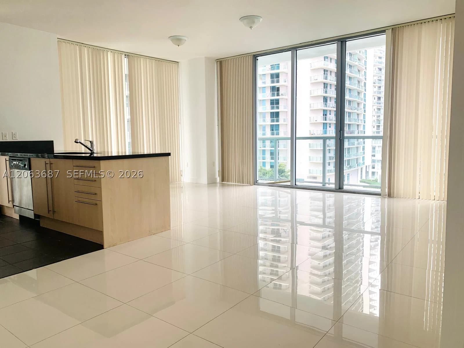 2-bedroom Condo — 79 12 ST #1707, Miami, FL 33130
