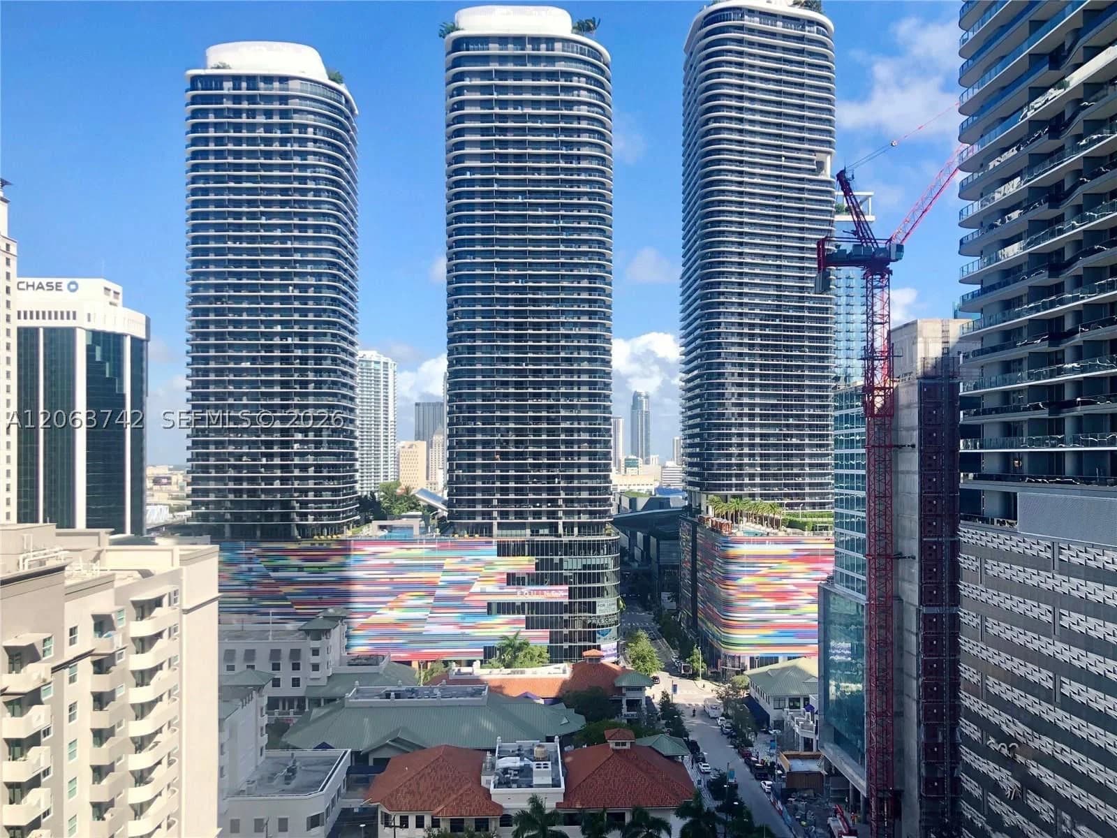 1+1 Condo — 1100 Miami Ave #809, Miami, FL 33130