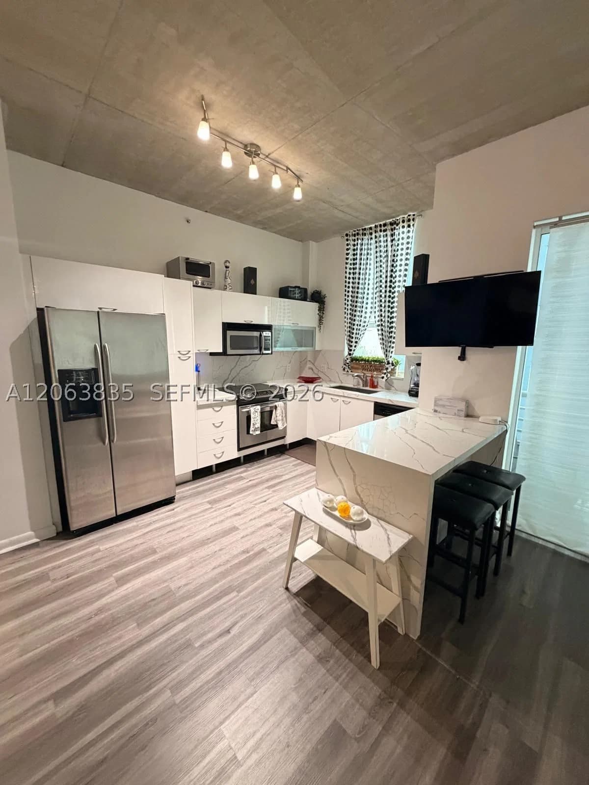 2-bedroom Apartment — 133 2nd Ave #401, Miami, FL 33132