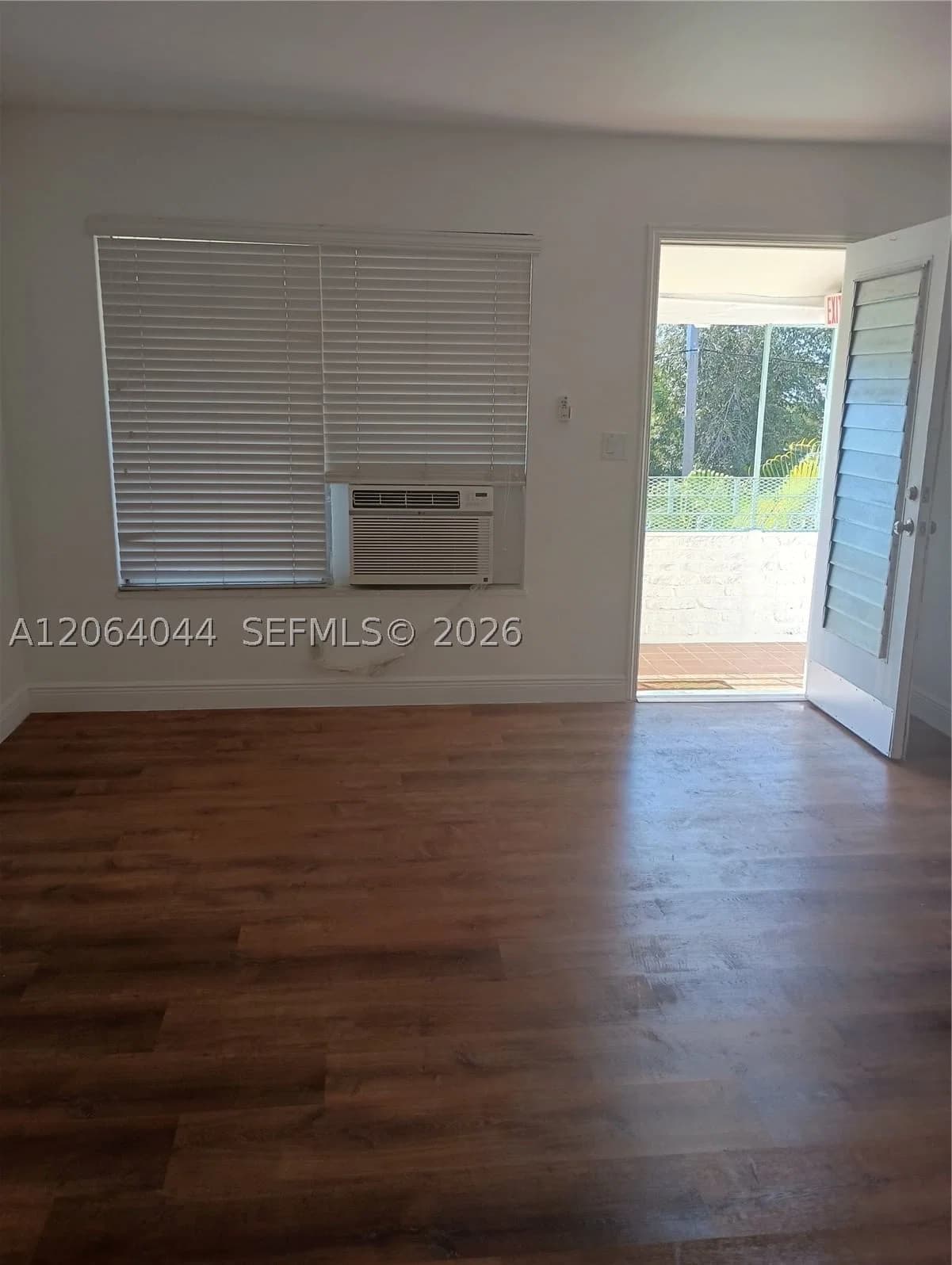 1-bedroom Apartment — 545 74 #8, Miami Beach, FL 33142
