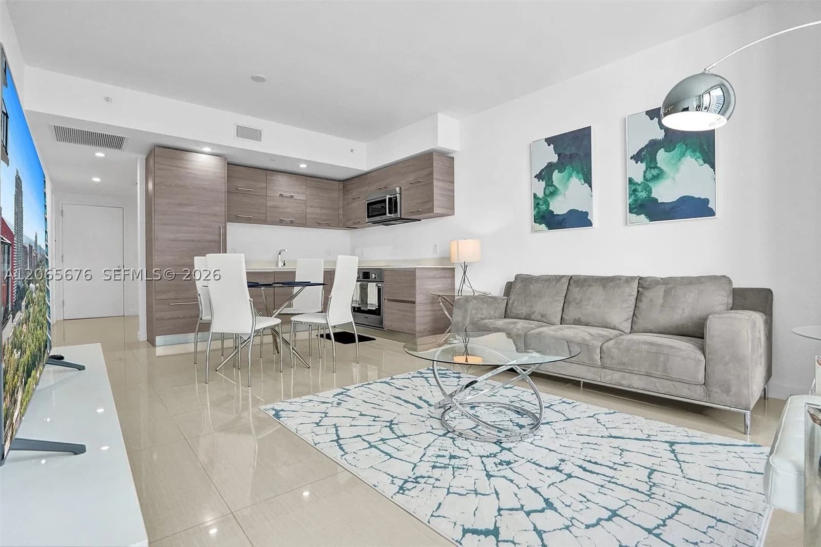 1-bedroom Condo — 1300 Miami Ave #2608, Miami, FL 33130