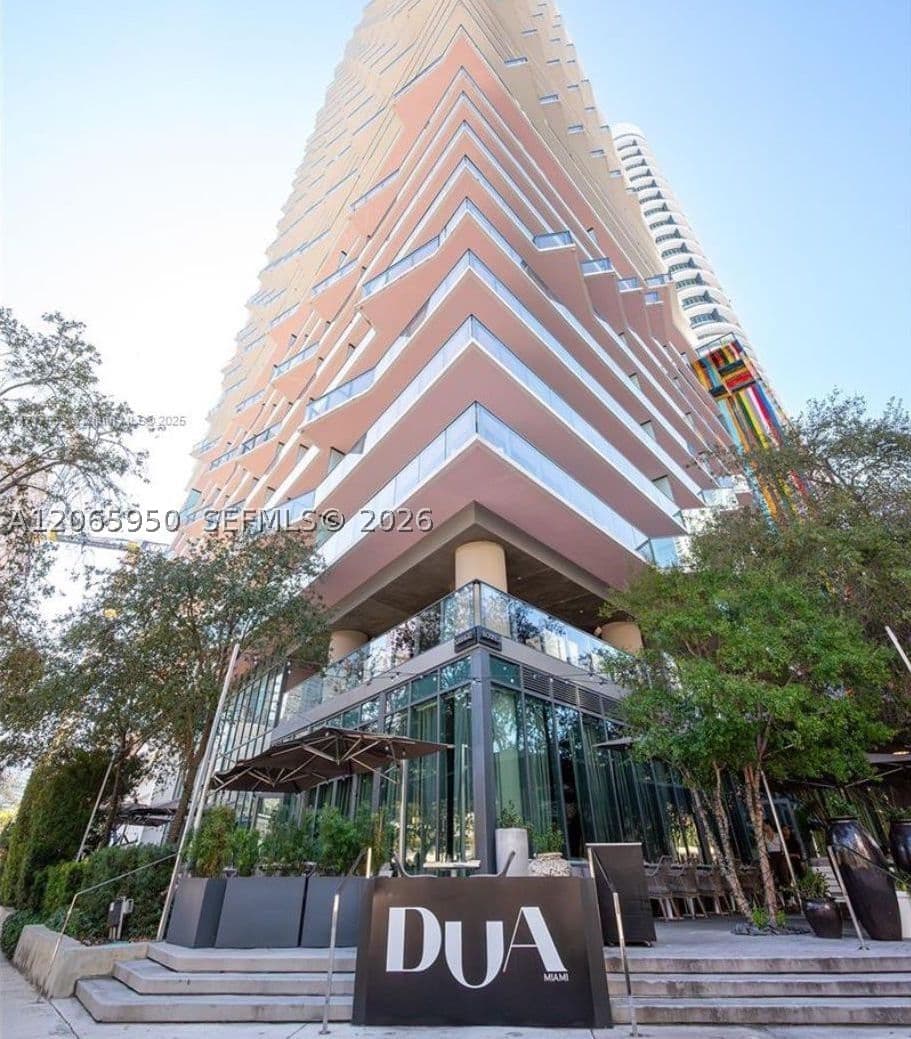 3+1 Condo — 1300 Miami Ave #1705, Miami, FL 33130