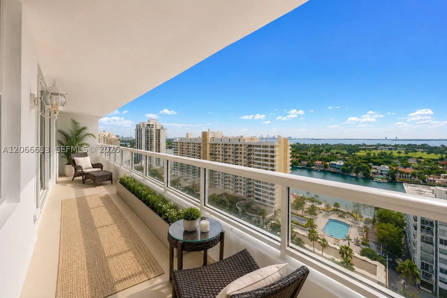 THE PAVILION CONDO — ilan fotoğrafı
