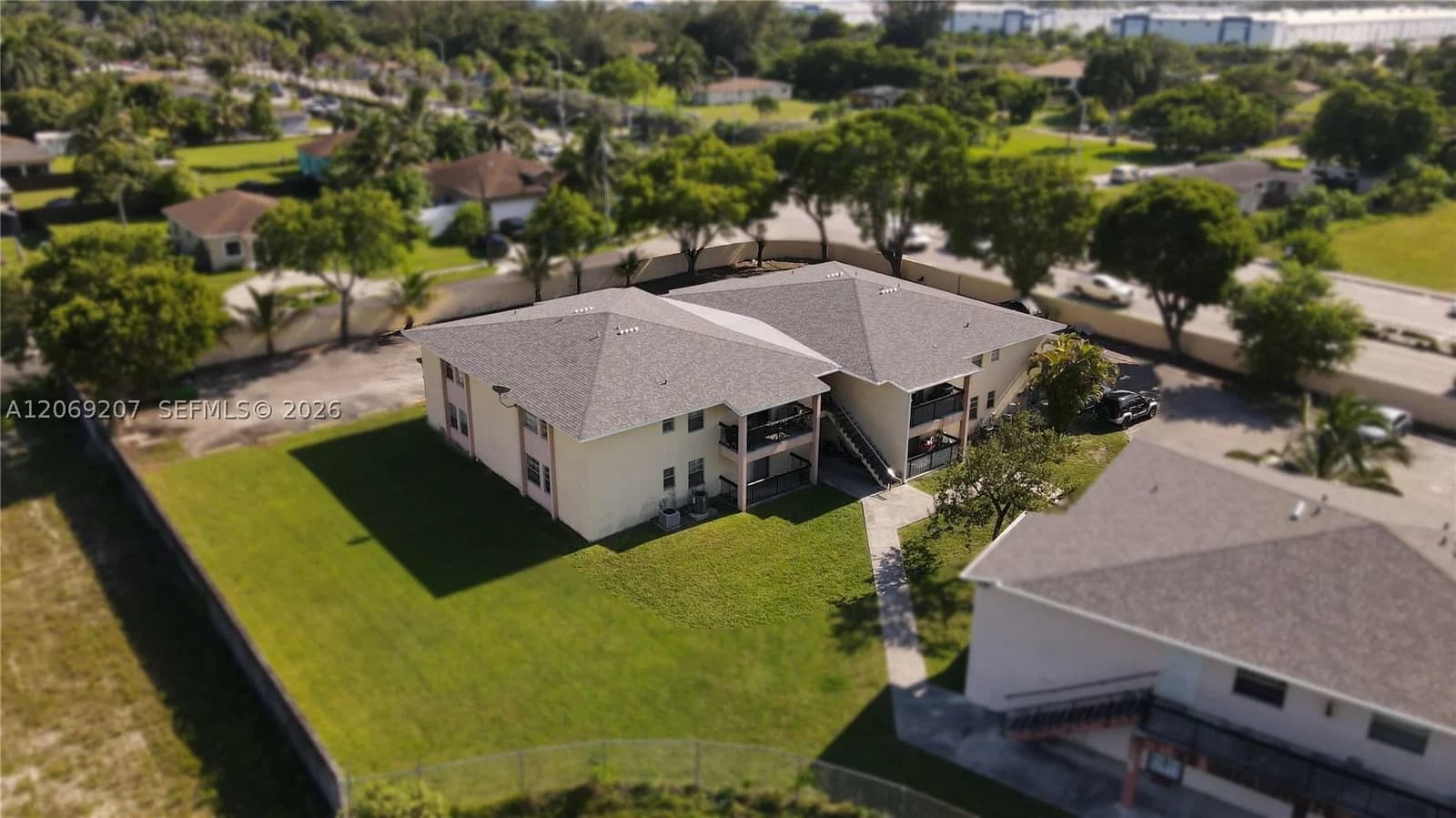 3+1 Daire — 11505 22nd Ave #102, Miami, FL 33167
