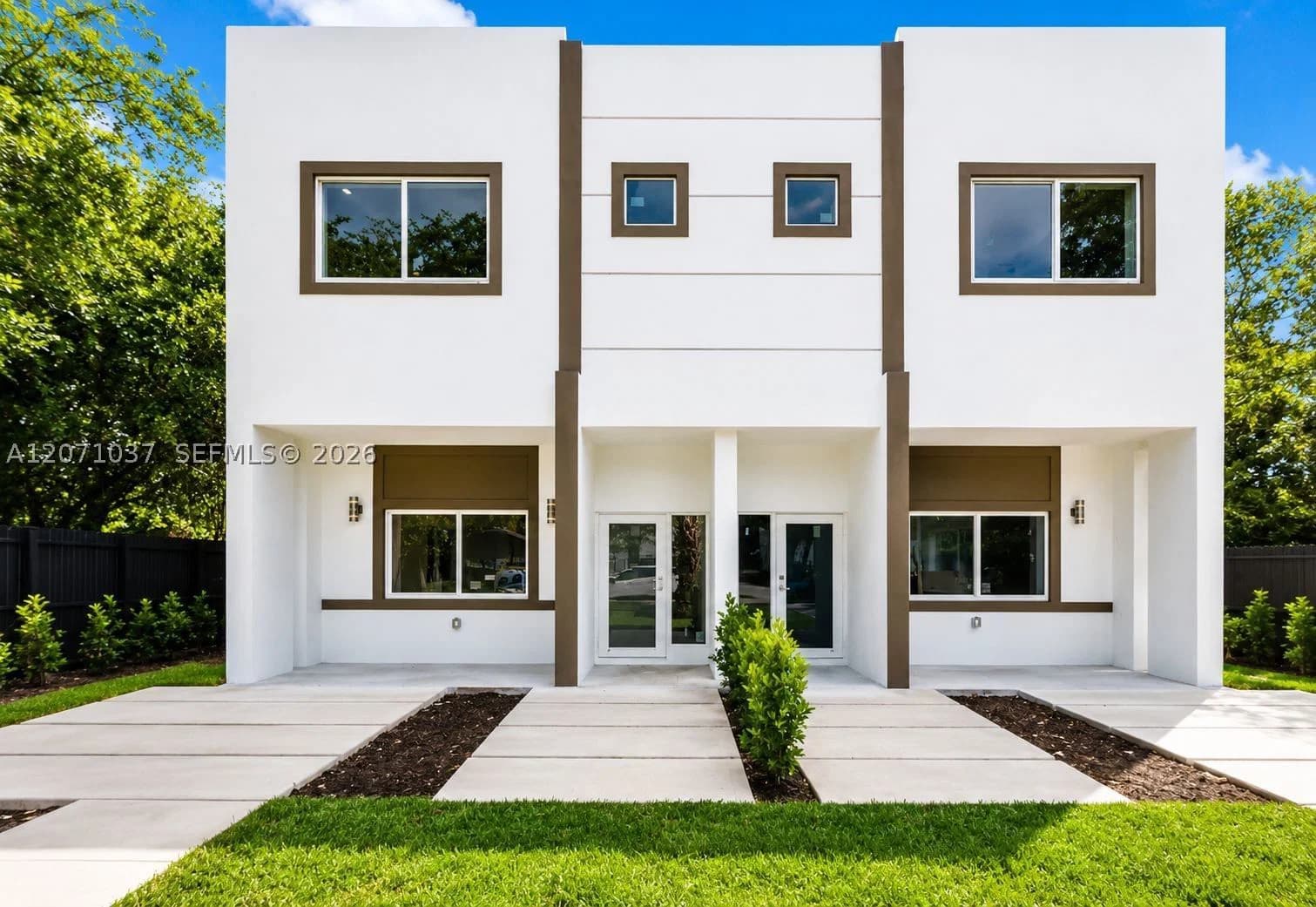 3+1 Townhouse — 5433 5th Ave #2, Miami, FL 33127