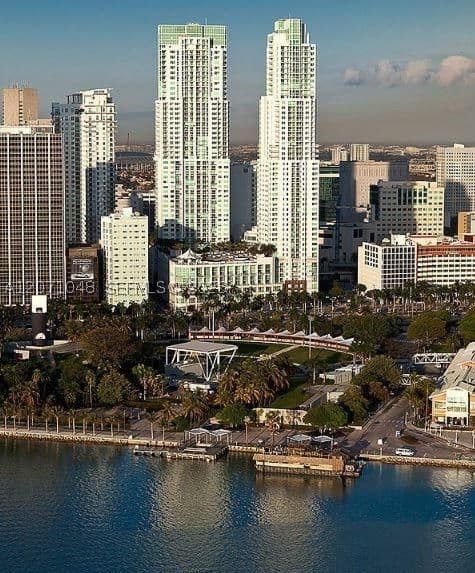 1+1 Condo — 244 Biscayne Blvd #1707, Miami, FL 33132