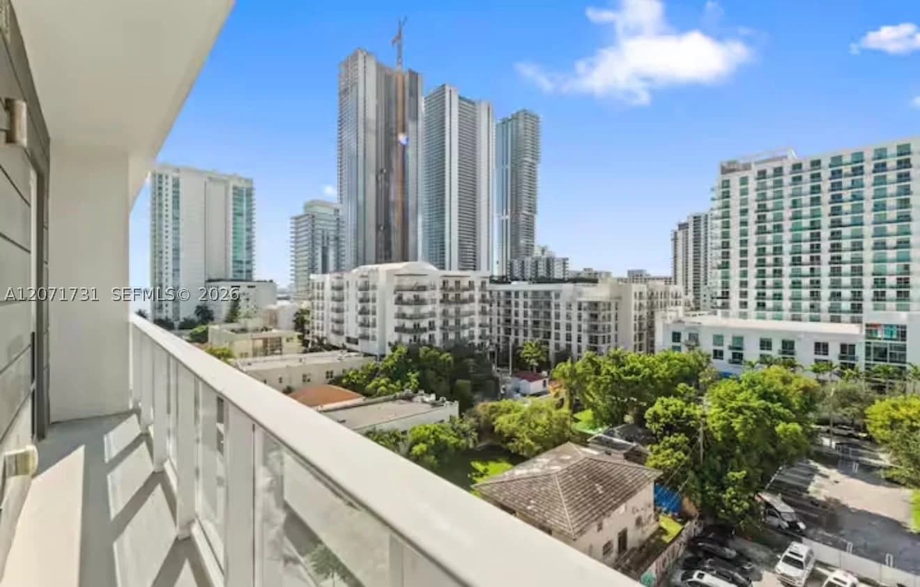1-bedroom Condo — 321 26th St #811, Miami, FL 33137