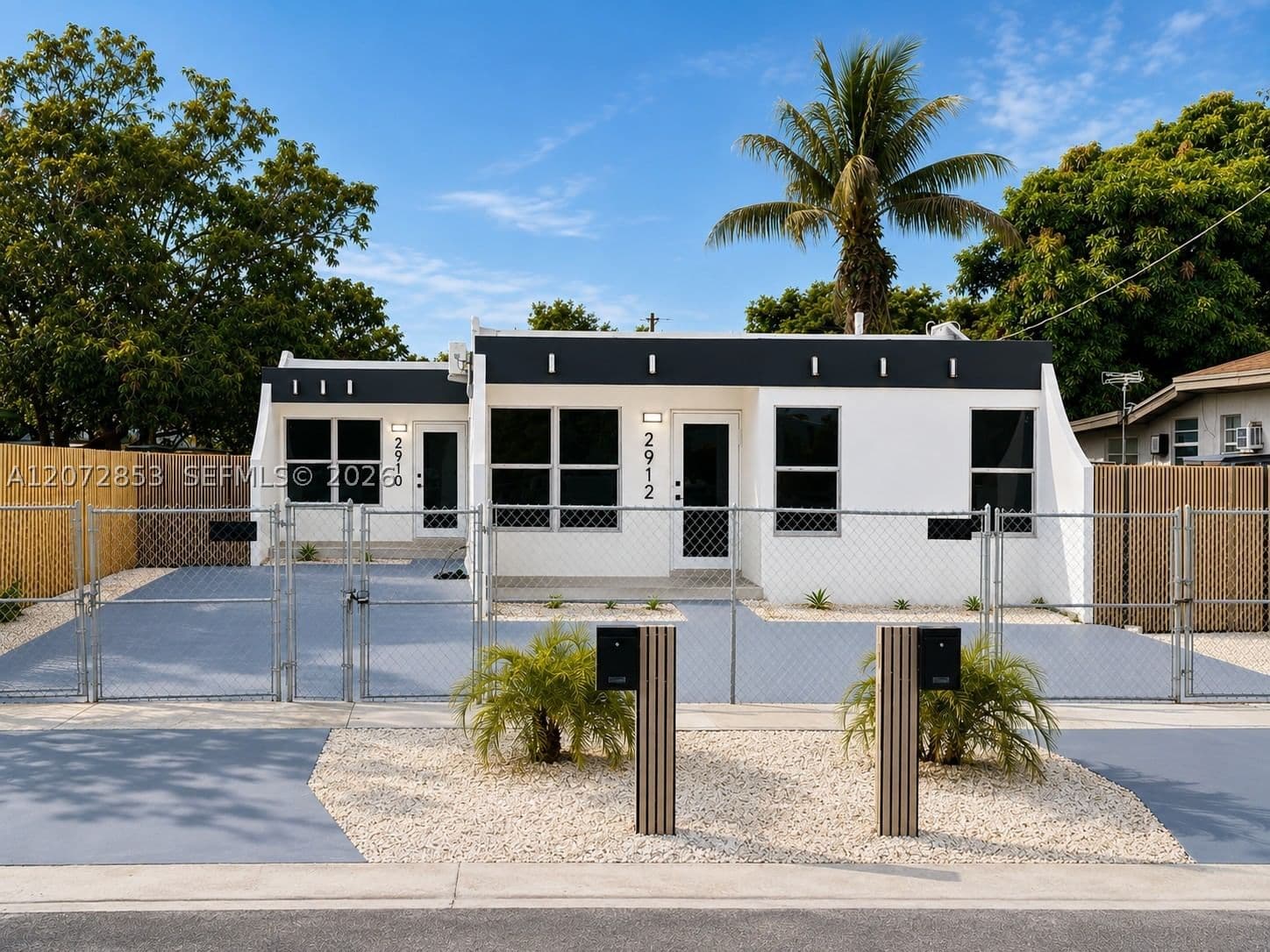 Duplex — 2912 32nd St, Miami, FL 33142