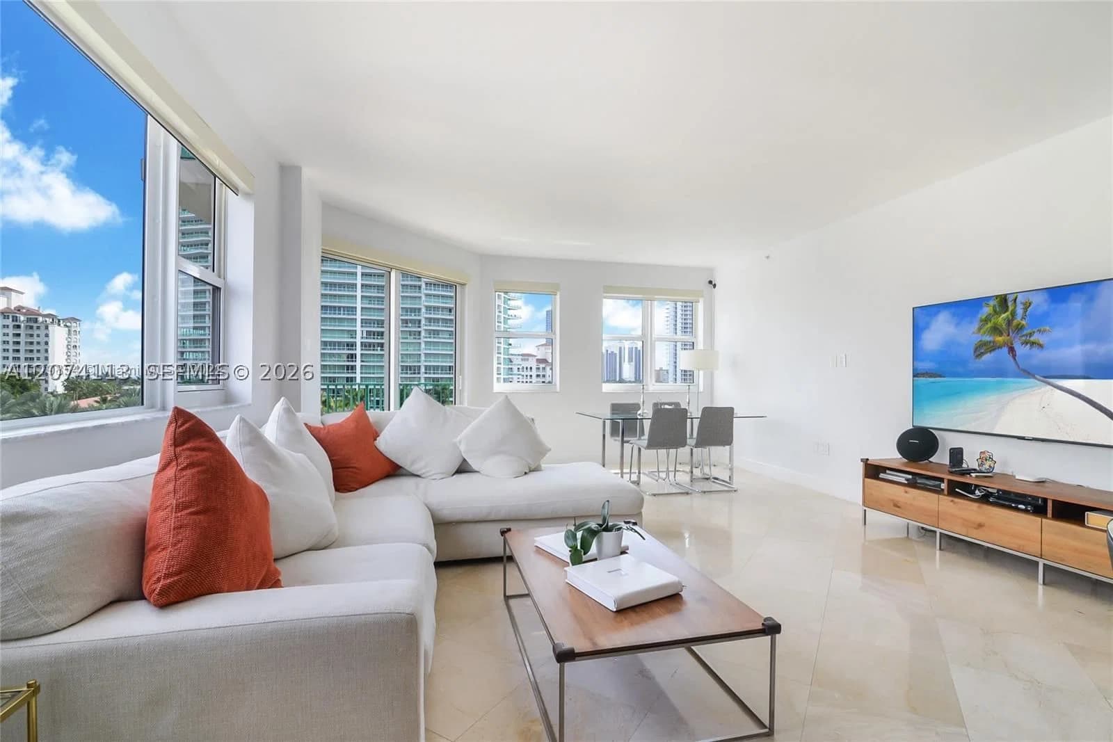 3+1 Condo — 19900 Country Club Dr #620, Aventura, FL 33180