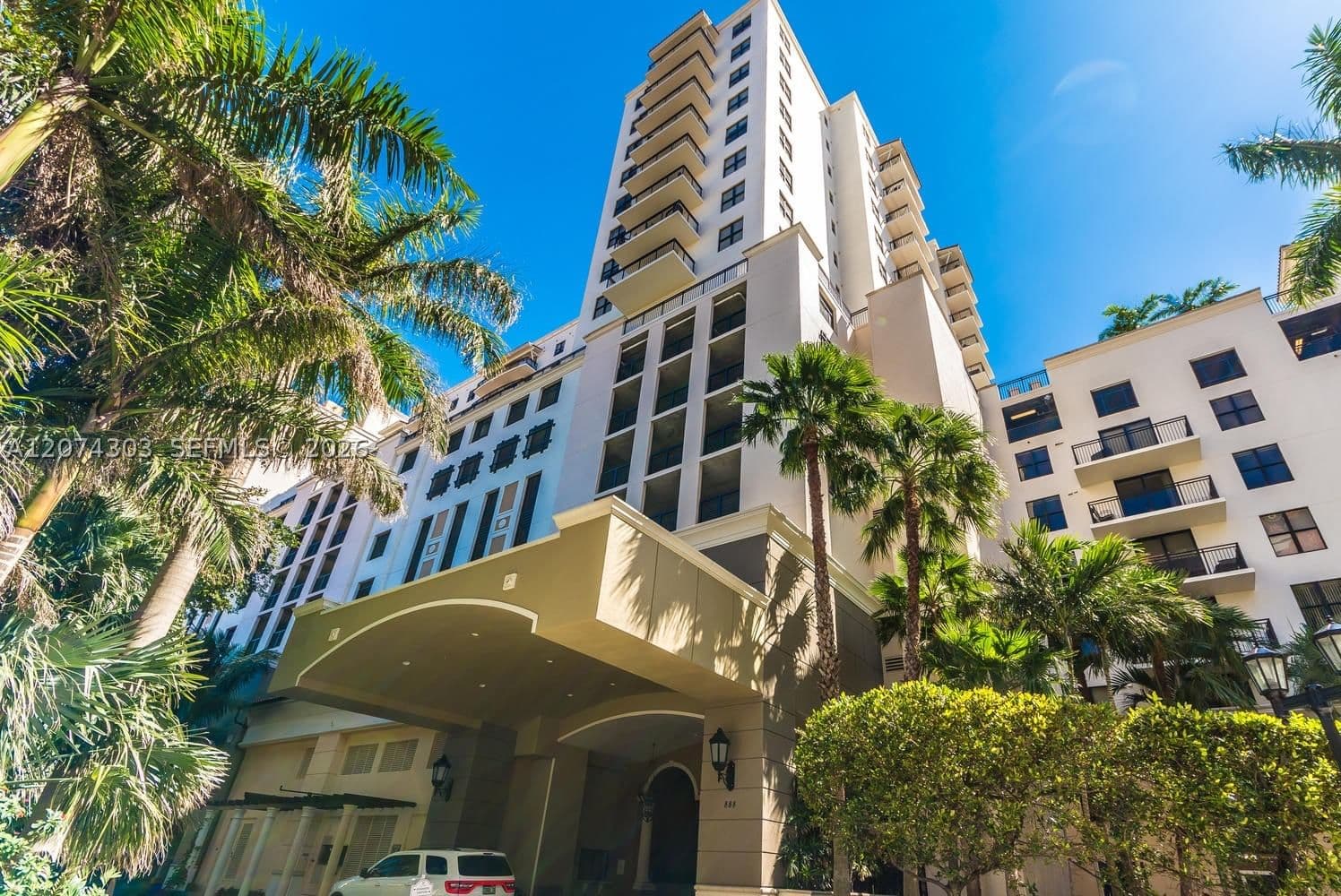 2-bedroom Condo — 888 Douglas Rd #1108, Coral Gables, FL 33134