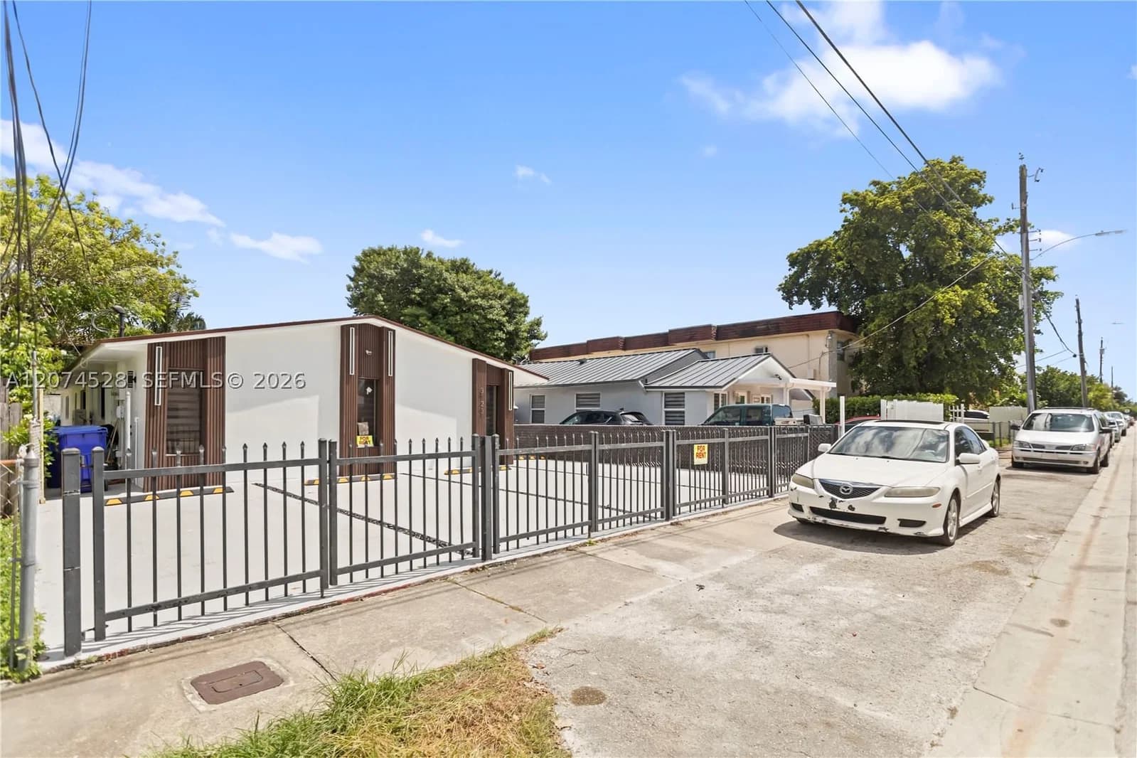 1-bedroom Property — 3125 21st Ct #01, Miami, FL 33142