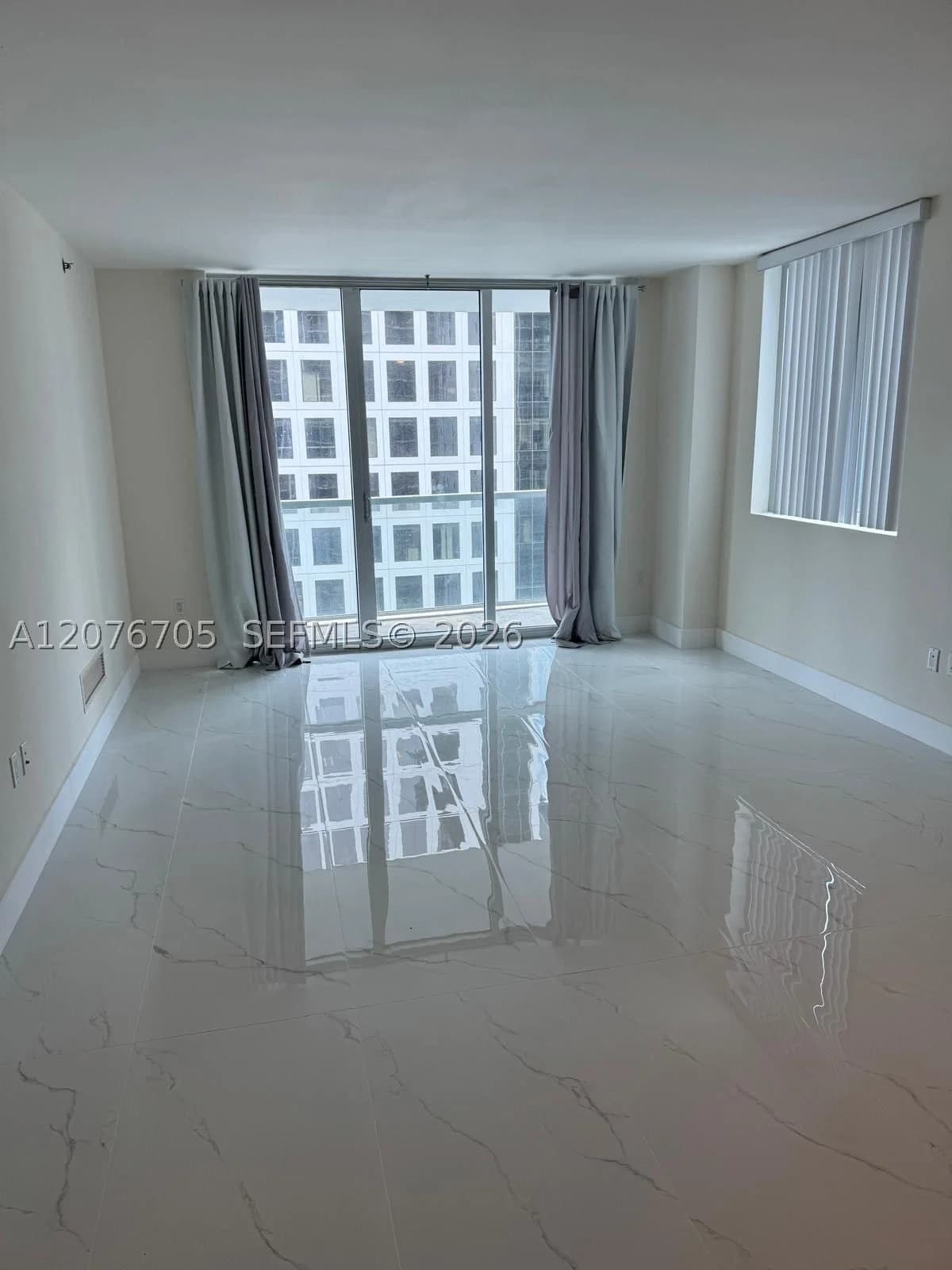 2-bedroom Condo — 500 Brickell Ave #3210, Miami, FL 33131