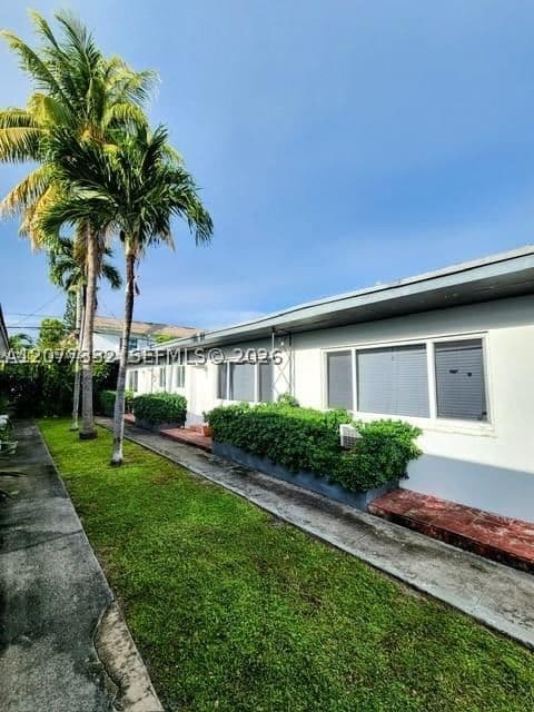 1-bedroom Property — 805 81st St #3, Miami Beach, FL 33141