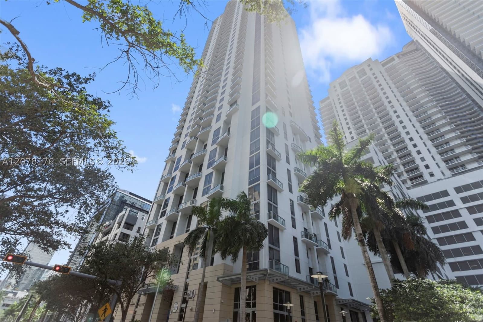 2-bedroom Condo — 1060 Brickell Ave #2601, Miami, FL 33131