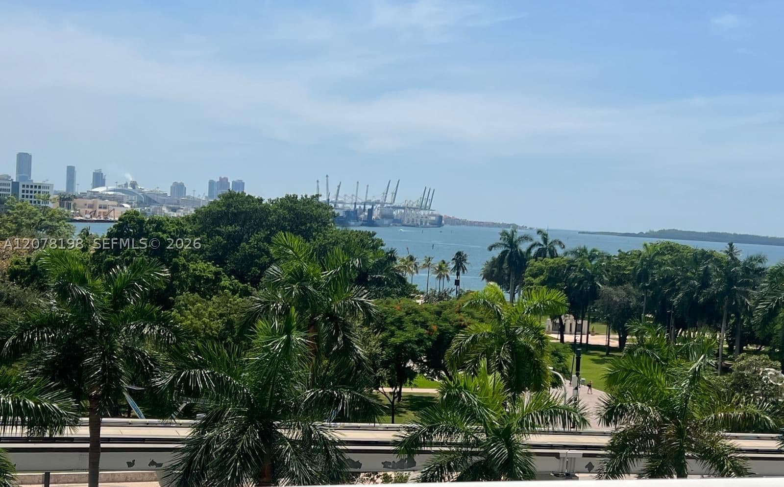 Condo — 50 Biscayne Blvd #606, Miami, FL 33132