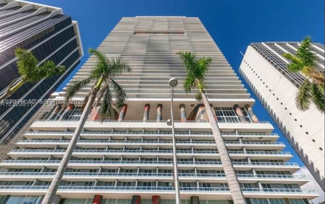 1+1 Condo — 50 Biscayne Blvd #1607, Miami, FL 33132