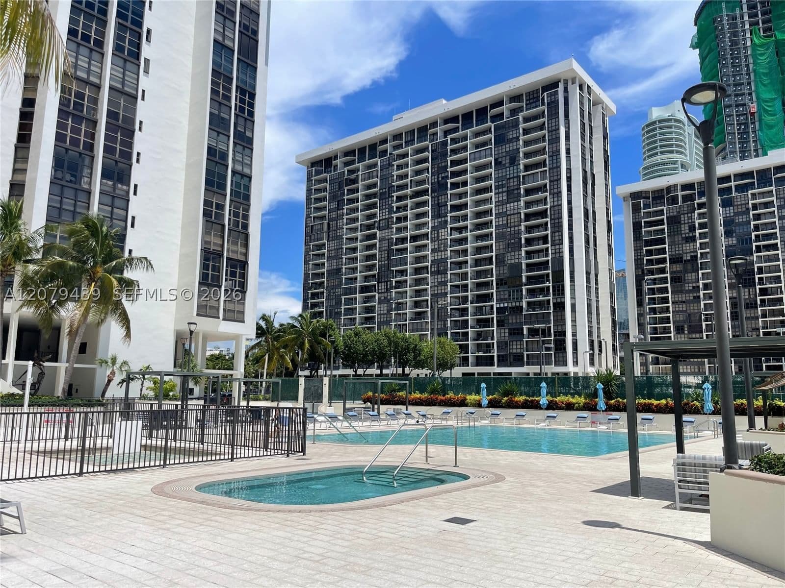 1+1 Condo — 1901 Brickell Ave #B506, Miami, FL 33129