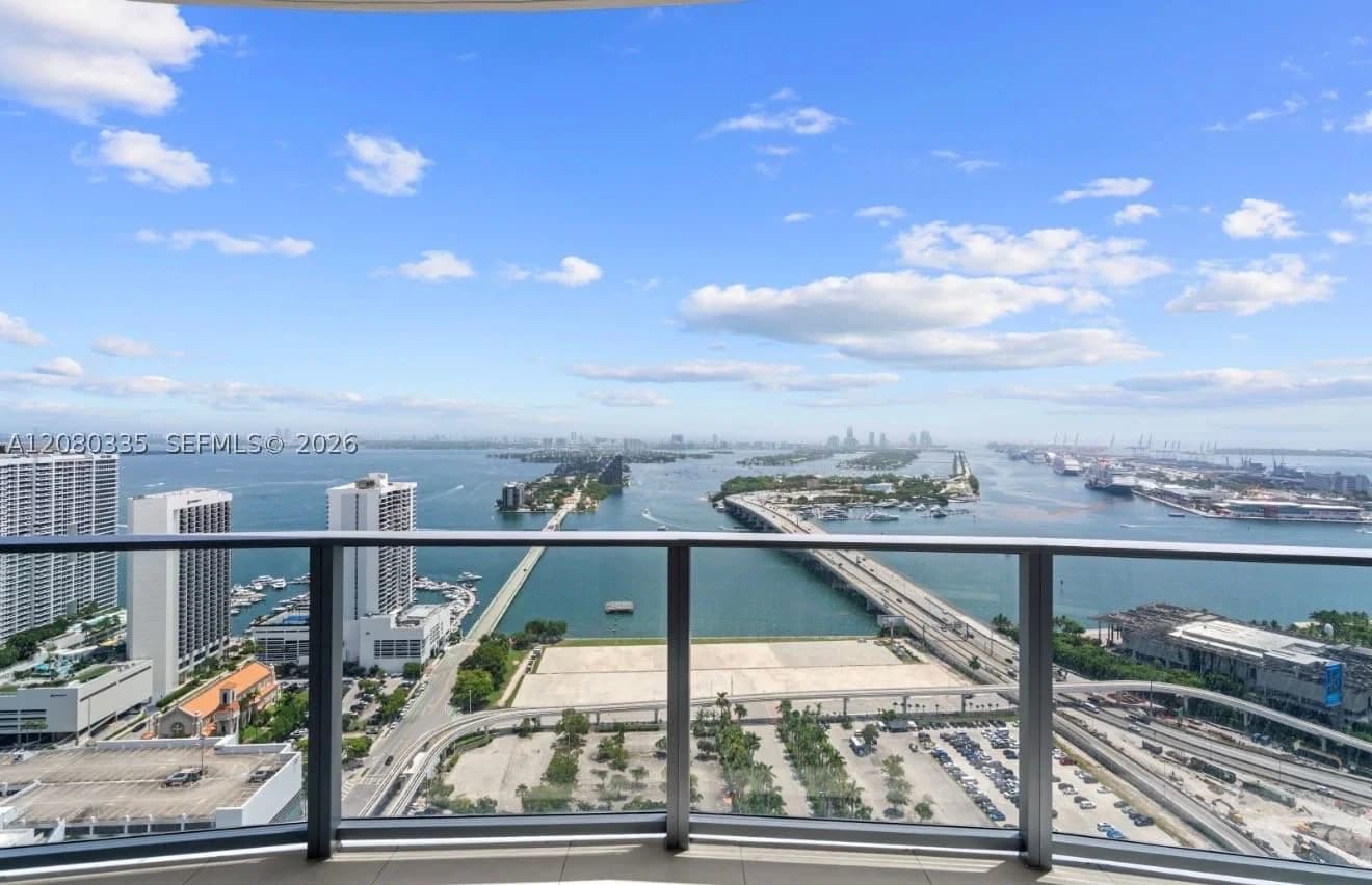 2-bedroom Condo — 1400 biscayne #3805, Miami, FL 33132