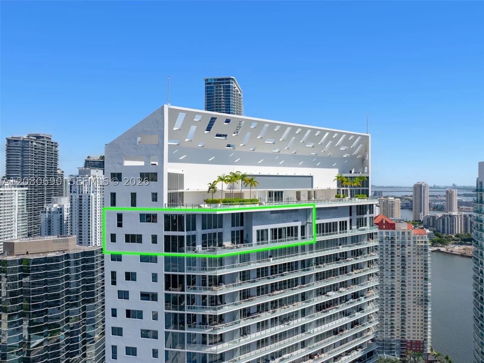 5-bedroom Condo — 1300 Brickell Bay Dr #PH4400, Miami, FL 33131