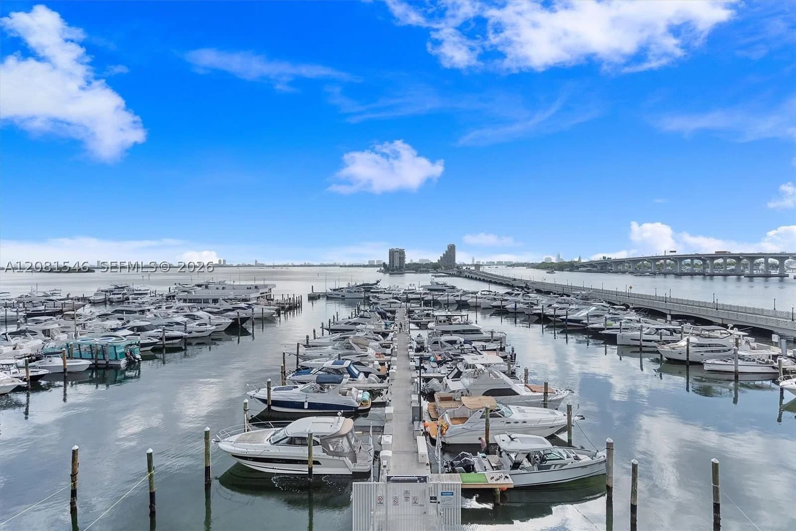 Condo — 555 15th St #515, Miami, FL 33132
