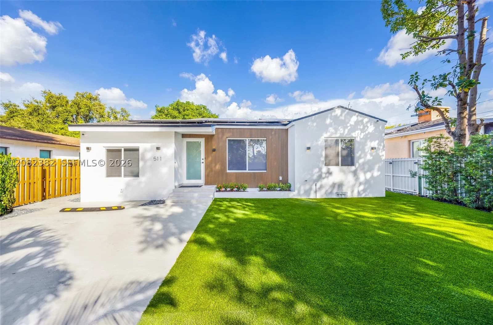 5+1 Müstakil ev — 511 48th St, Miami, FL 33127