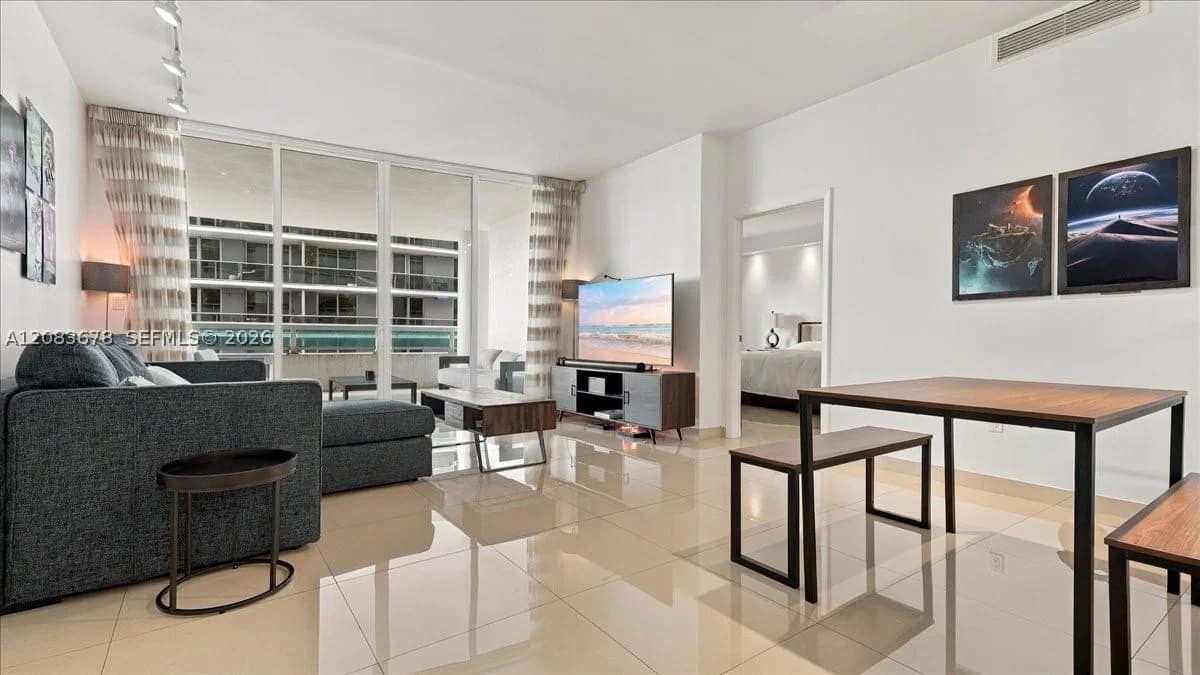 1800 CLUB CONDO — ilan fotoğrafı