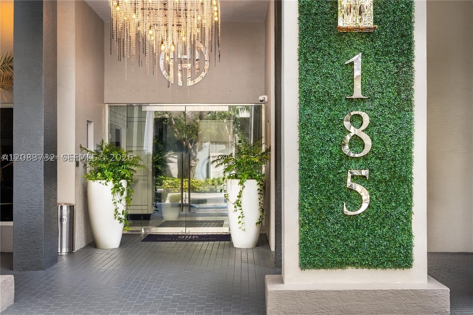 1-bedroom Condo — 185 14th Ter #2512, Miami, FL 33131