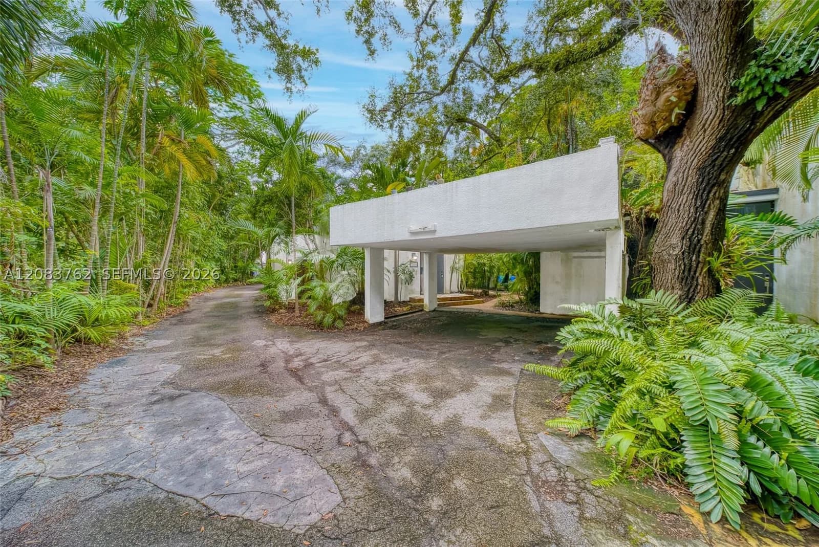 2+1 Townhouse — 3028 Day Ave #3028, Miami, FL 33133