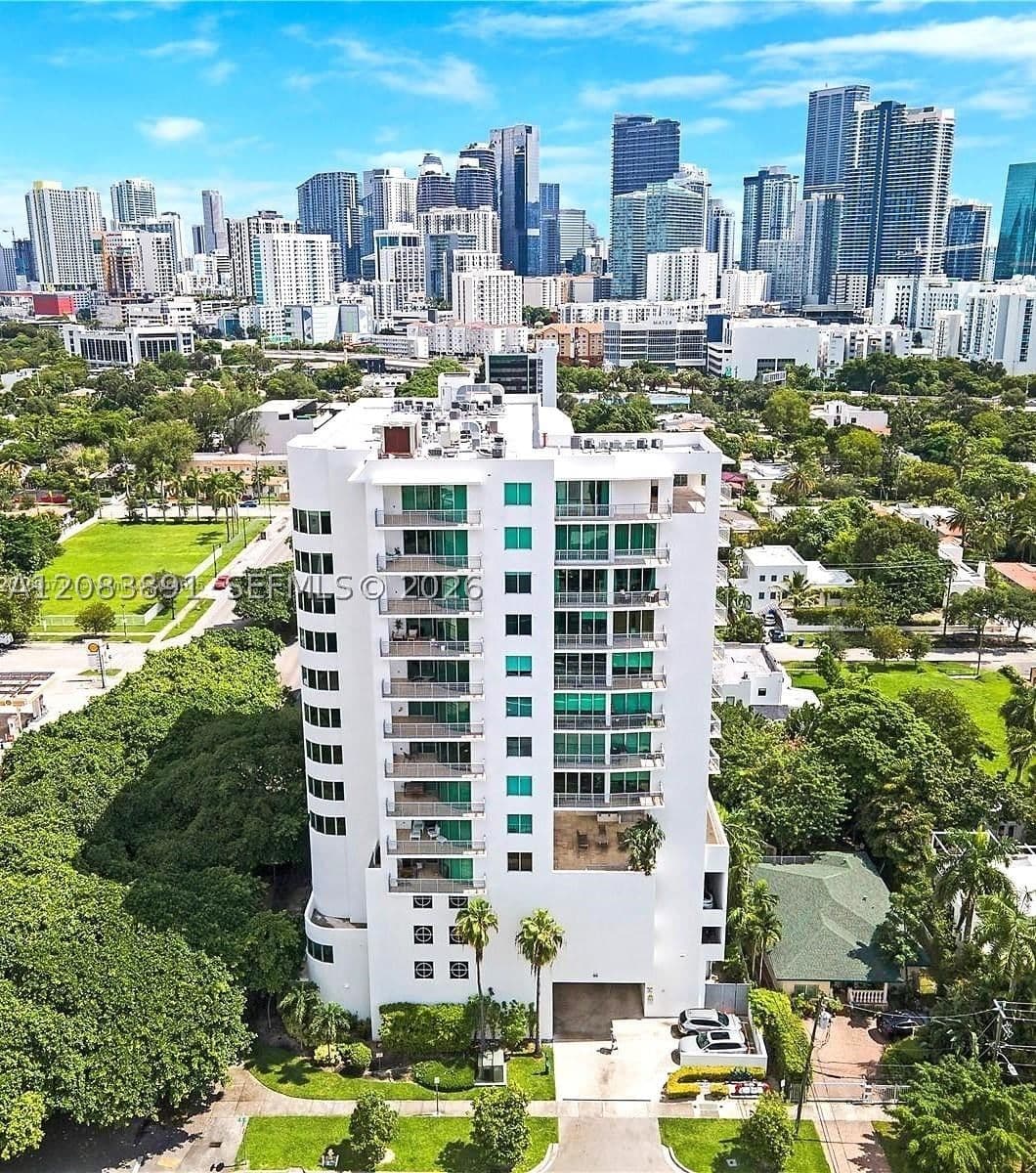 2+1 Condo — 2021 3rd Ave #1102, Miami, FL 33129