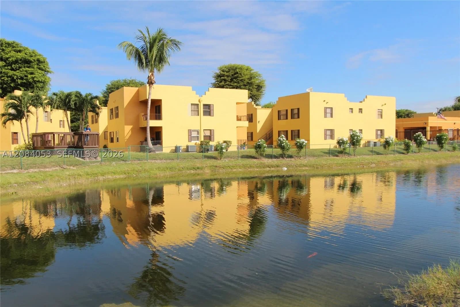1-bedroom Condo — 686 114th Ave #101, Sweetwater, FL 33172