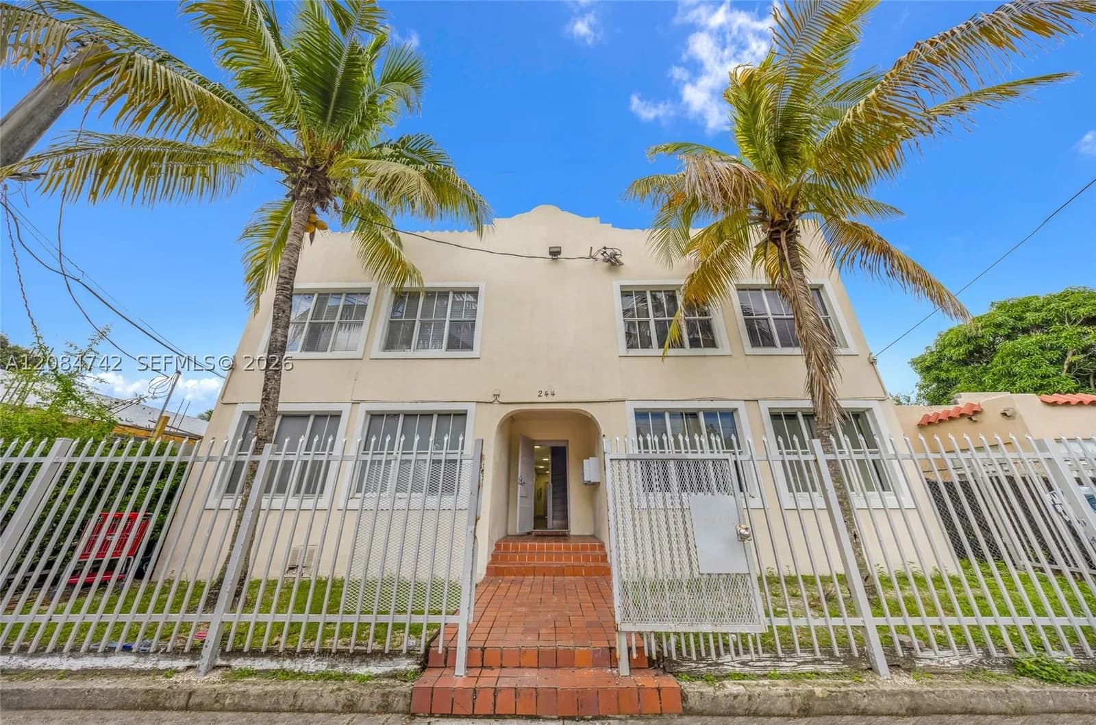 Mülk — 244 34th St, Miami, FL 33127